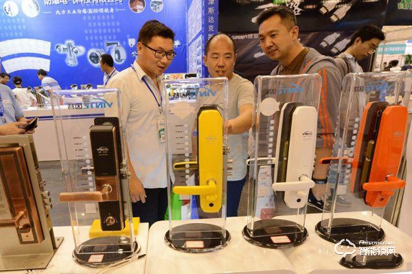 廣東老板做智能門鎖,靠“免費(fèi)換鎖”快速淘汰同行,成為當(dāng)?shù)劓i王 廣東老板做智能門鎖,靠“免費(fèi)換鎖”快速淘汰同行,成為當(dāng)?shù)劓i王