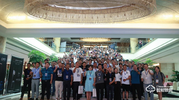 五大加盟優勢，人臉識別鎖專家，弘博匯智能鎖持續領跑行業！