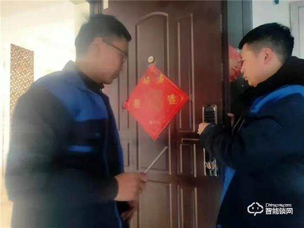 安嘉智能鎖聯手京東 | 關愛老人，惠民進小區