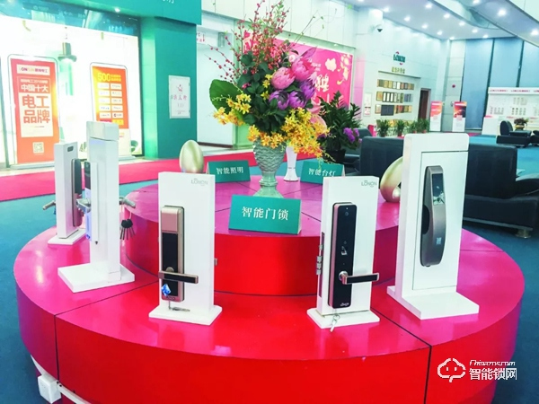 雷士、公牛、美的都在搞，商家怎能不瘋狂？| 關注智能鎖