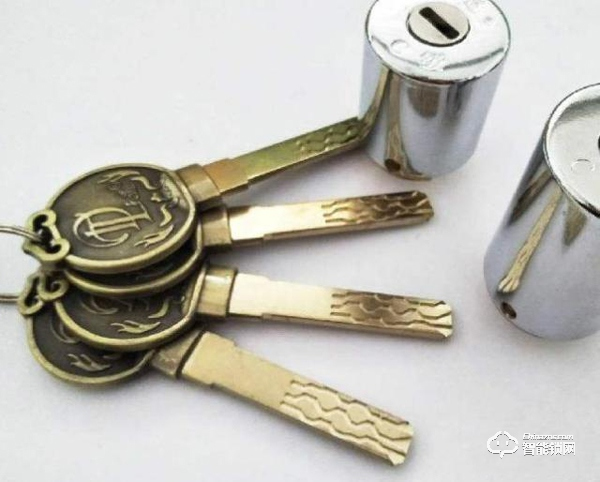 智能鎖開鎖方式越多，那其破解的方式也會越多