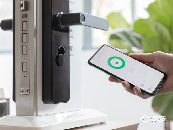 新手如何挑智能門鎖？認準這幾點就夠了