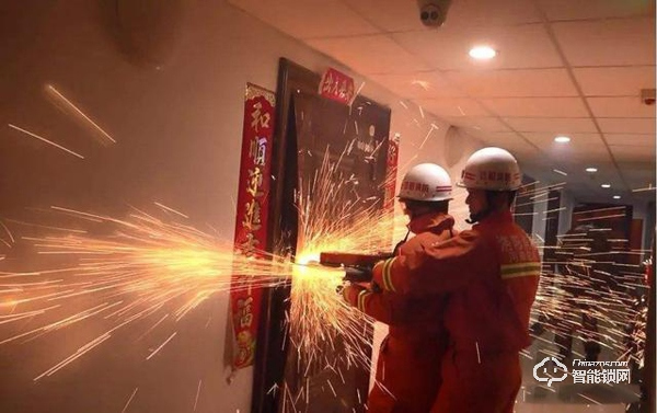 安裝智能鎖留天地鉤，可能并不是件好事