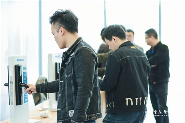 飛利浦智能鎖出席第三屆全國(guó)智能門(mén)鎖終端營(yíng)銷(xiāo)高峰論壇