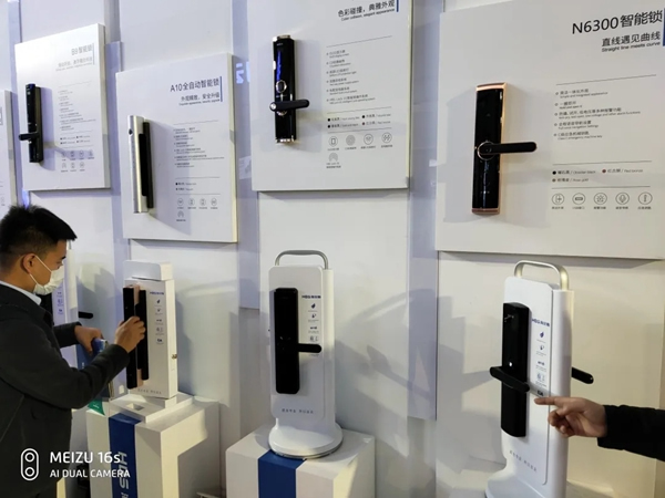 堅朗海貝斯多款新品亮相2020中國（北京）國際門窗幕墻博覽會