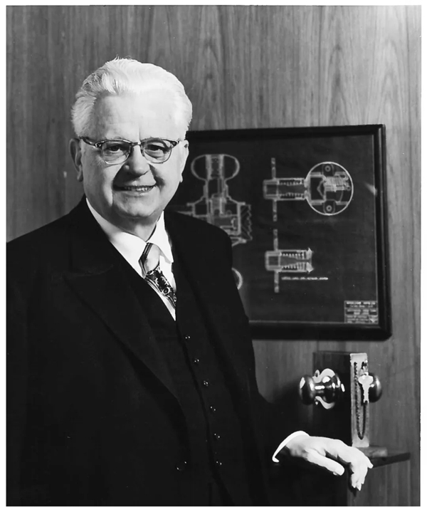 安朗杰百年傳奇 跨越世紀的守護