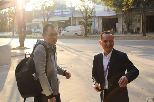 河?xùn)|智能家居迎德國(guó)耶拿應(yīng)用技術(shù)大學(xué)師生來(lái)訪HDL