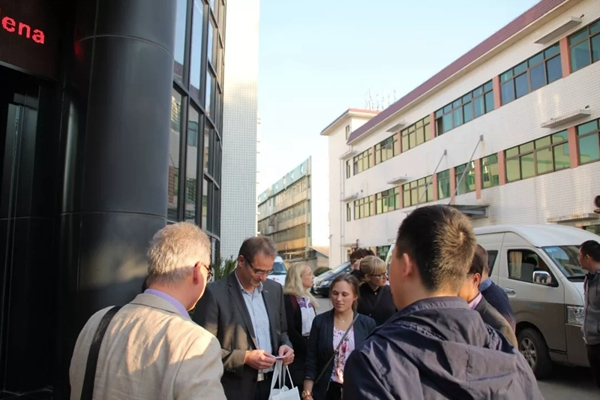 河?xùn)|智能家居迎德國(guó)耶拿應(yīng)用技術(shù)大學(xué)師生來(lái)訪HDL