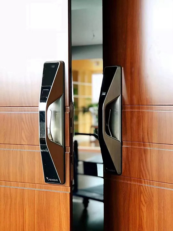 六孚智能鎖黑五大促進(jìn)行時(shí) 順應(yīng)國貨正當(dāng)潮