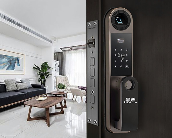 指紋鎖廠家注重產(chǎn)品人性化設計，具備了高匹配性