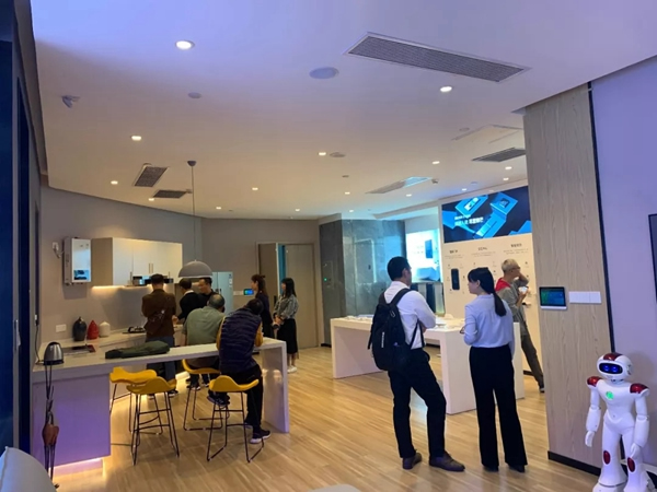 艾特智能家居展廳新建成 嬌俏可人及傾城 