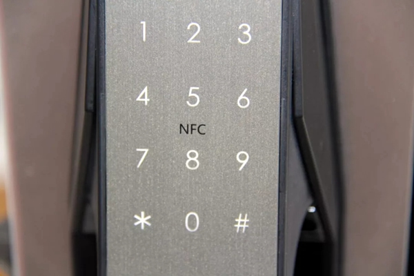 VOC智能鎖測評，告訴你智能推拉鎖到底哪家強