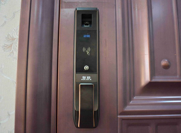 華為要生存，智能鎖廠家也是