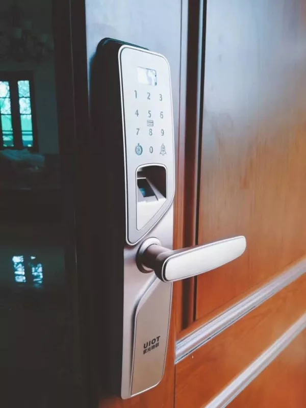 紫光物聯智能家居協助中民筑友集團打造“高端+全屋智能化”高端智能別墅