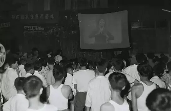 海爾智慧家居，你的智能家庭影院