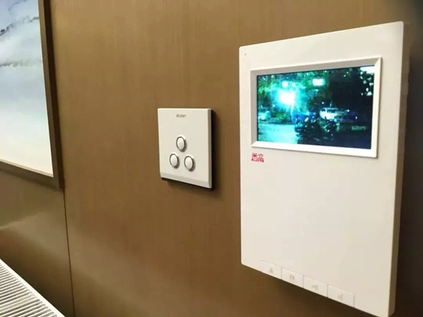 南京物聯(lián)智能家居全屋智能系統(tǒng)下的復(fù)式別墅