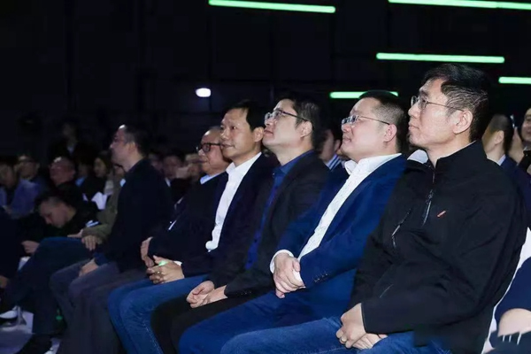 優點科技智能鎖新品M2全自動推拉鎖全新發布