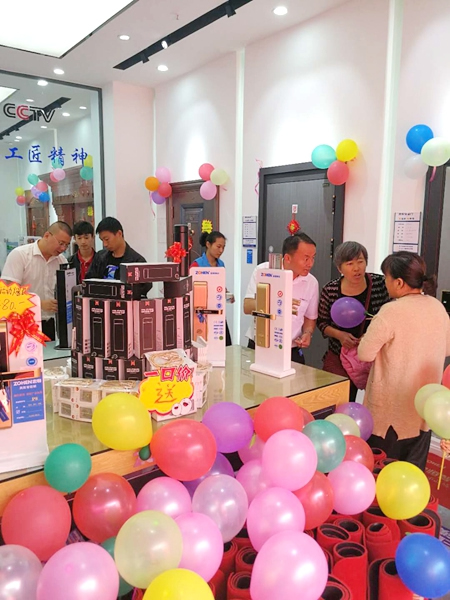 忠恒智能門鎖昆明大商匯旗艦店盛大開業