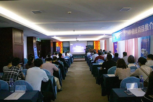 德犬發(fā)布多款新品智能鎖，人臉掌紋智能鎖堪稱黑科技