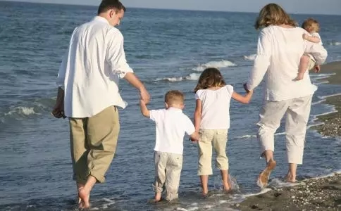 國(guó)慶親子長(zhǎng)途游攻略，諾盾未來(lái)星兒童電話手表必不可少