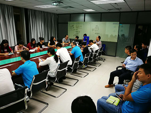 【德犬手機(jī)門鎖】開會(huì)沒(méi)玩手機(jī)被老板批評(píng)了，藍(lán)瘦…香菇…