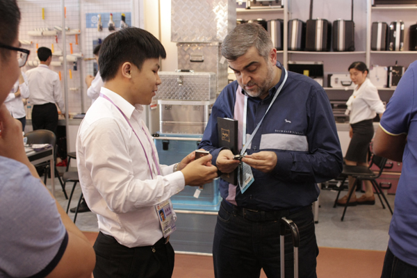 雅麗斯五金魅力閃耀2015秋季廣交會