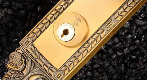 2014年廣州建博會：頂固五金系統方案解決專家