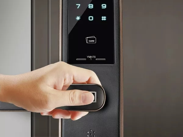 智能鎖要怎么選擇？值得購(gòu)買嗎？耶魯智能鎖告訴你