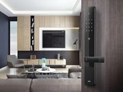 獨居生活，您需要一把海爾E18智能門鎖