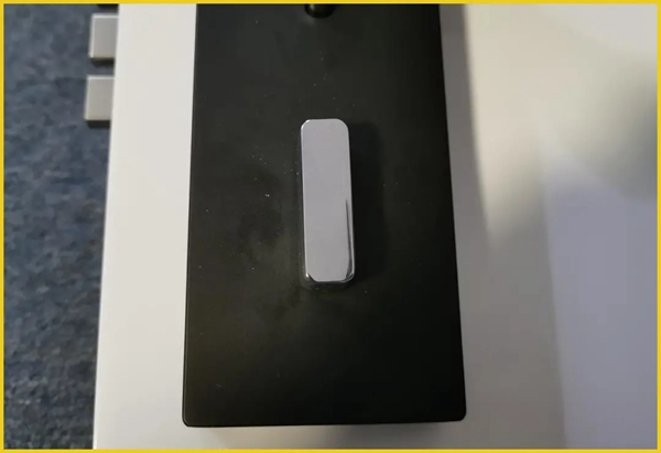 顏值超群，內在有料！行業權威媒體拆機測評KUB-KX9智能鎖!