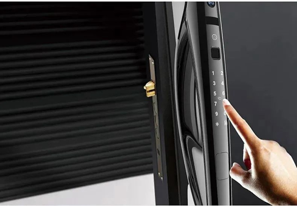 忠恒智能鎖|智能鎖安全嗎？它是如何保障我們的家門安全的呢？