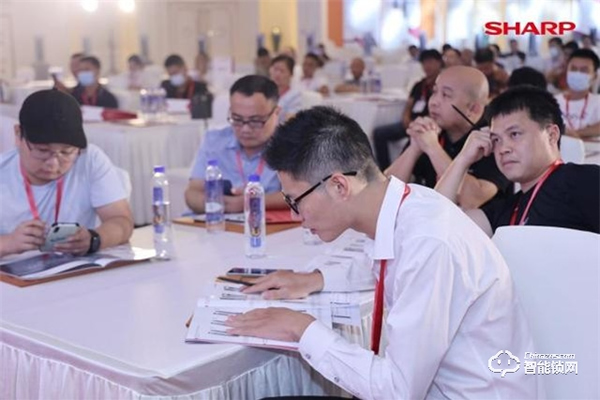 夏普智能門鎖以消費(fèi)者需求為核心 ,解放雙手：高顏值，安全不破防，致力成為科技先鋒！