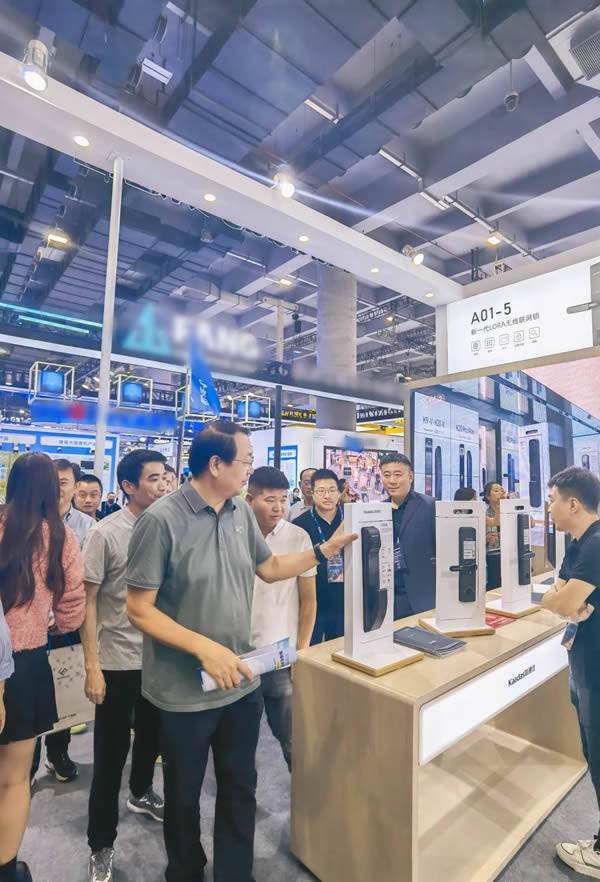 Kaadas凱迪仕重磅亮相雙展會，助力智能鎖行業高質量發展！