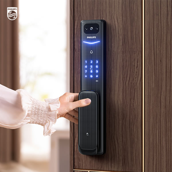 暑假孩子一人在家，有飛利浦智能鎖很安心！