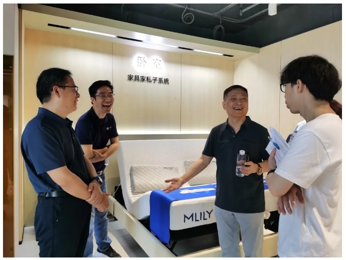 睿同控股參訪華為方舟壹號空間智能開放實驗室，攜手共探智慧空間新未來