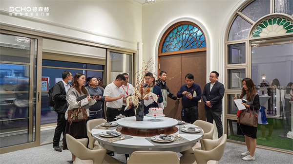 德森赫×高定展｜重磅亮相，開啟藝術智能門窗新時代