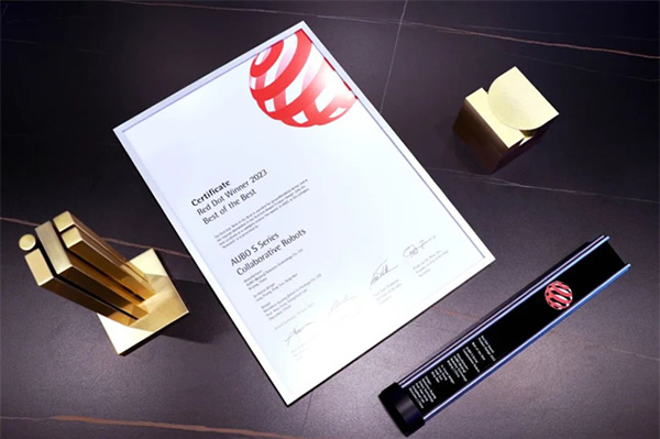 影智設(shè)計(jì)團(tuán)隊(duì)斬獲IDEA設(shè)計(jì)金獎(jiǎng)，實(shí)現(xiàn)全球工業(yè)設(shè)計(jì)三冠王！