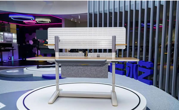 坐姿調節、無感護頸 智能家居終于向桌椅“動手”了