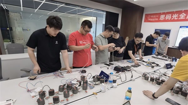 同步智能，追光共贏！思碼光第1期新商培訓營圓滿收官