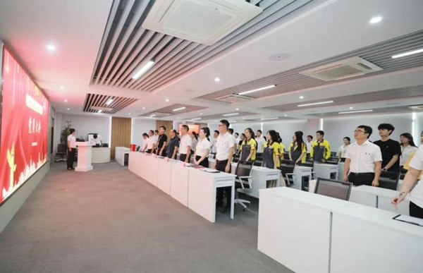 開(kāi)新局 譜新篇|榮事達(dá)集團(tuán)黨員大會(huì)勝利召開(kāi)_1