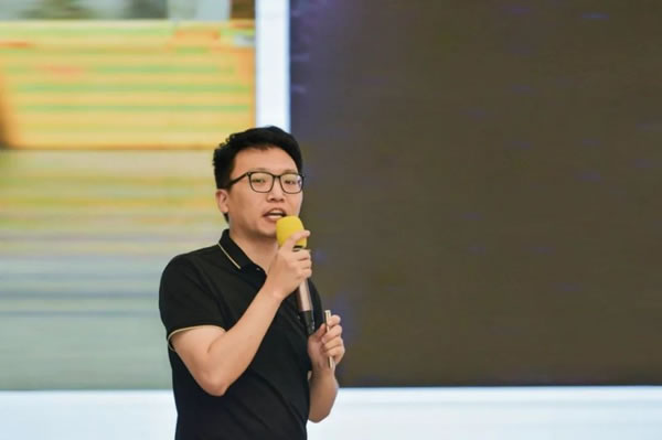 王力智能鎖第四批同路人財富倍增計劃大會圓滿召開_4