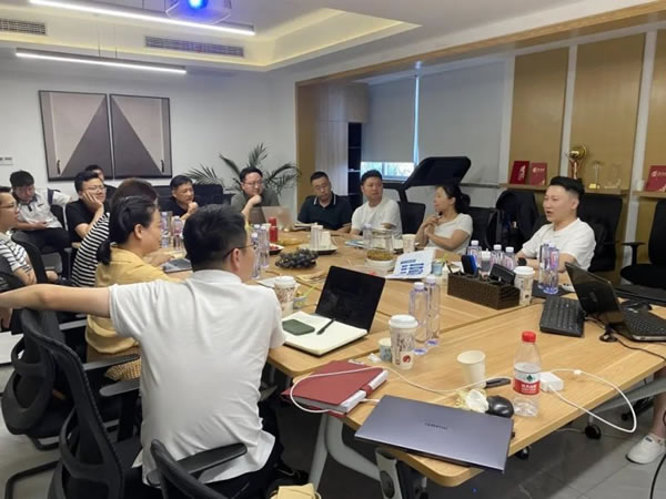 王力智能鎖營銷團隊前往湖南開展走訪交流活動_1
