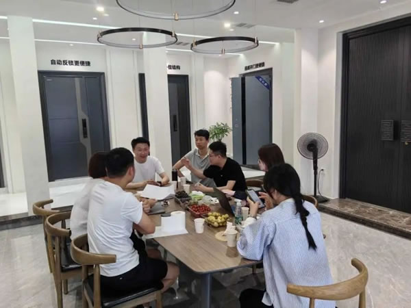 王力智能鎖營銷團隊前往湖南開展走訪交流活動_4