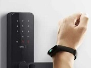 忘記帶鑰匙、指紋識別不清楚,老年人該如何選擇智能鎖好?